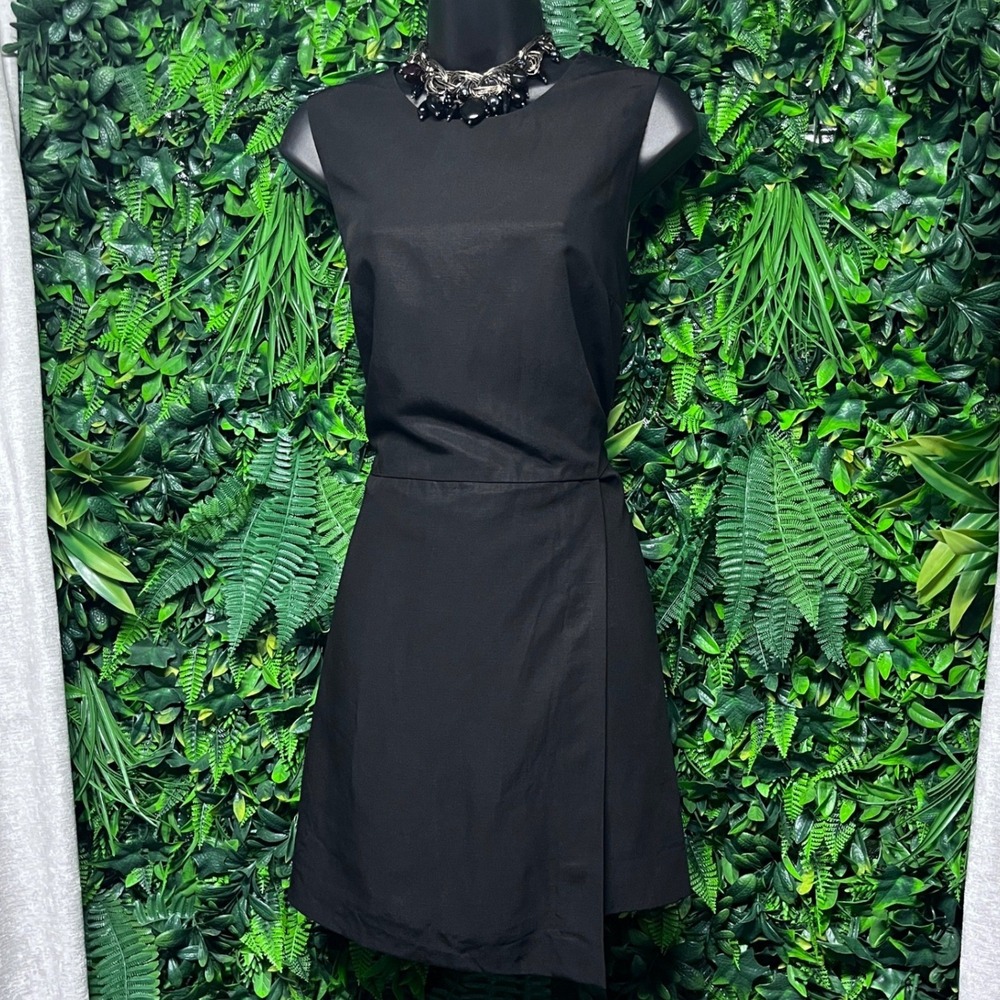 Club Monaco Romper Skort Size 10 Black Lyocell Linen Wrap Front Sleeveless 4229